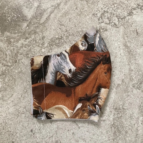 Vintage Wild Horse Pony Print Face Mask - Picture 5 of 6